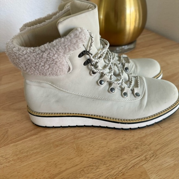 Cole Haan Zerogrand Explore Hiker Boot Size 9.5 - Picture 3 of 14